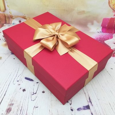 क्रिसमस मोज़े CMYK मैजेंटा उपहार पैकिंग बॉक्स नालीदार बोर्ड